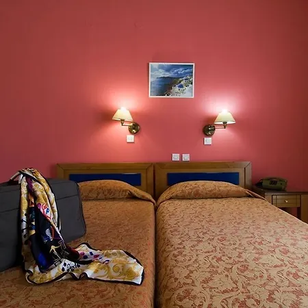 Hotel Carolina Since 1934 Athens